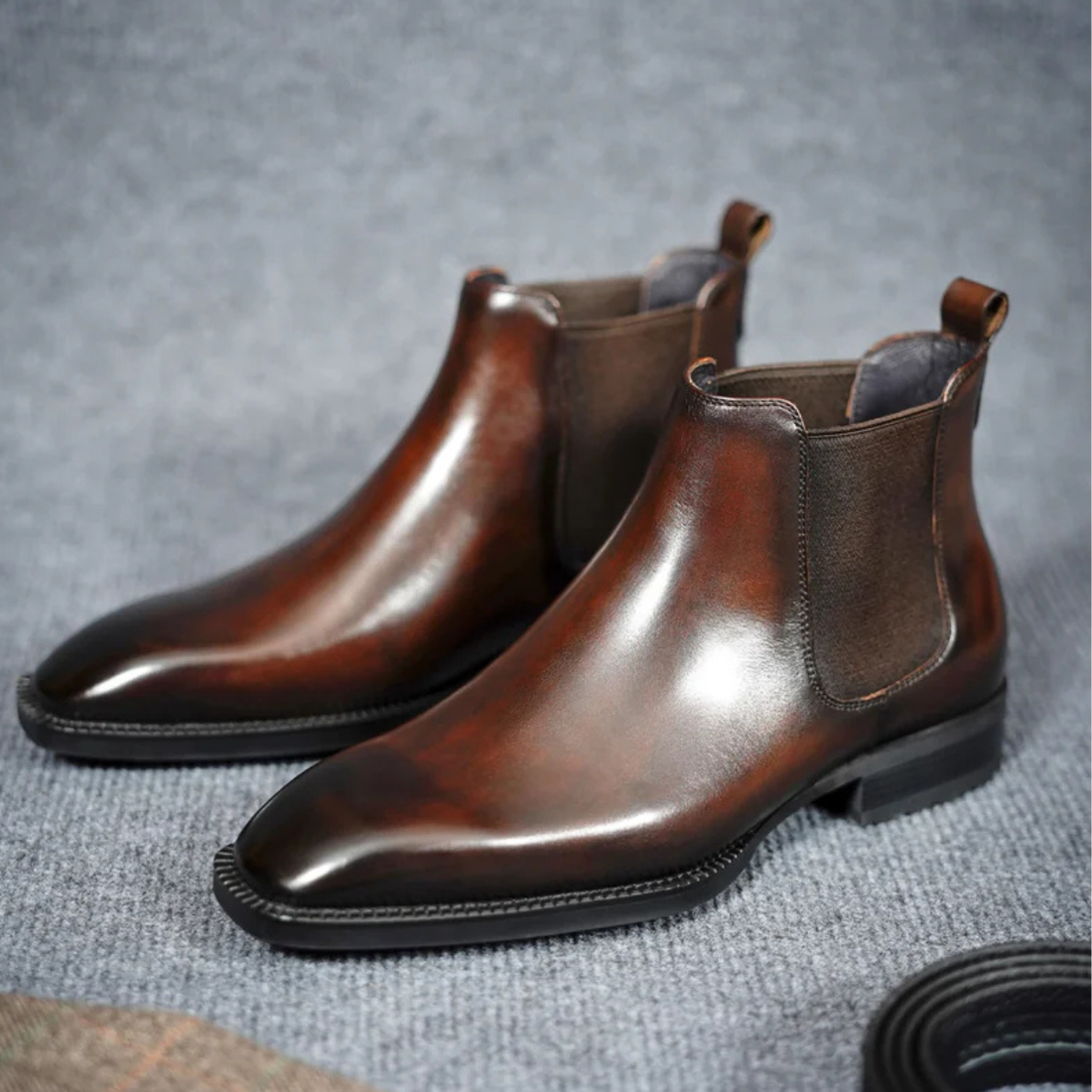 CLASSIC BROWN CHELSEA BOOTS