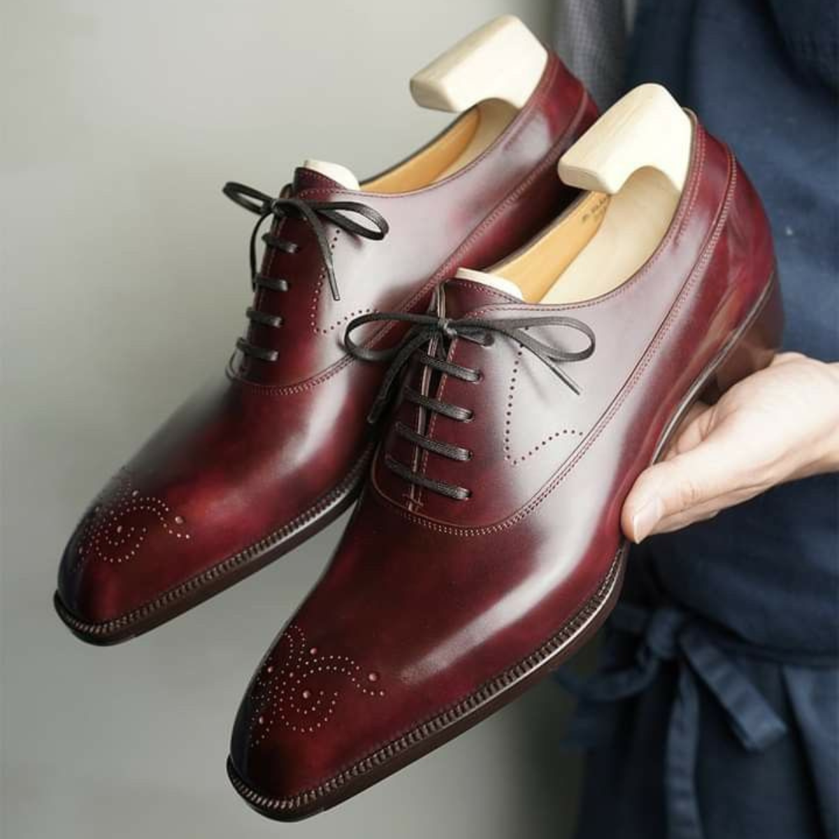 WINE LEATHER OXFORDS WITH FLAT LACES
