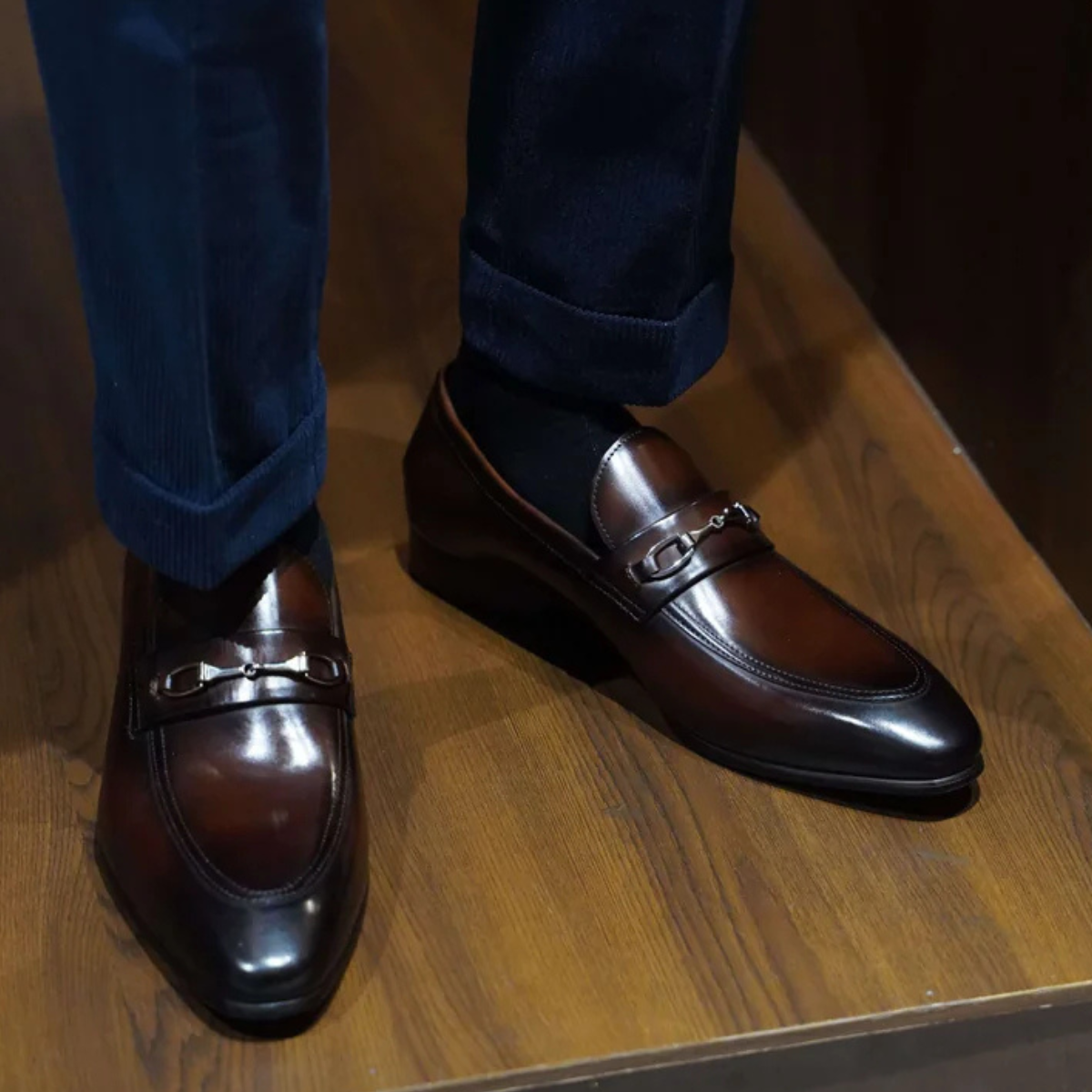 CLASSIC BROWN HORSEBIT LOAFERS