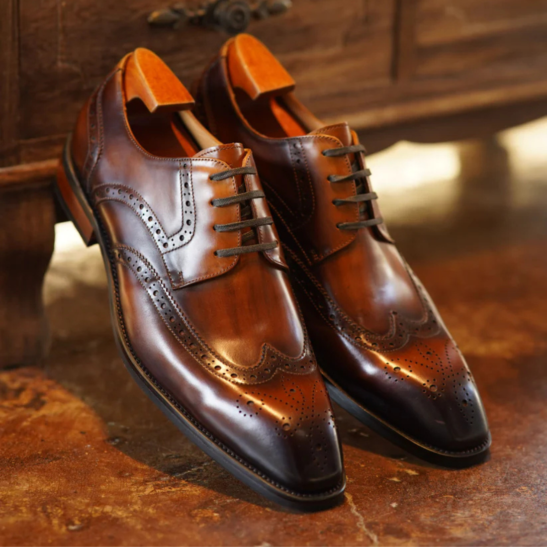 BROWN SQUARE TOE DERBY