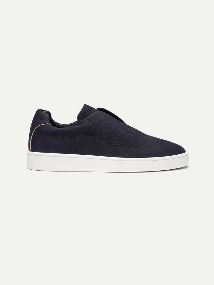 NAVY NUBUCK SNEAKER