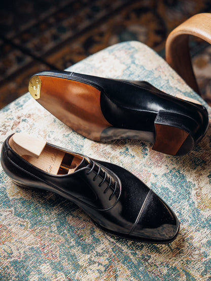 ED105 | BLACK METAL TOE OXFORDS
