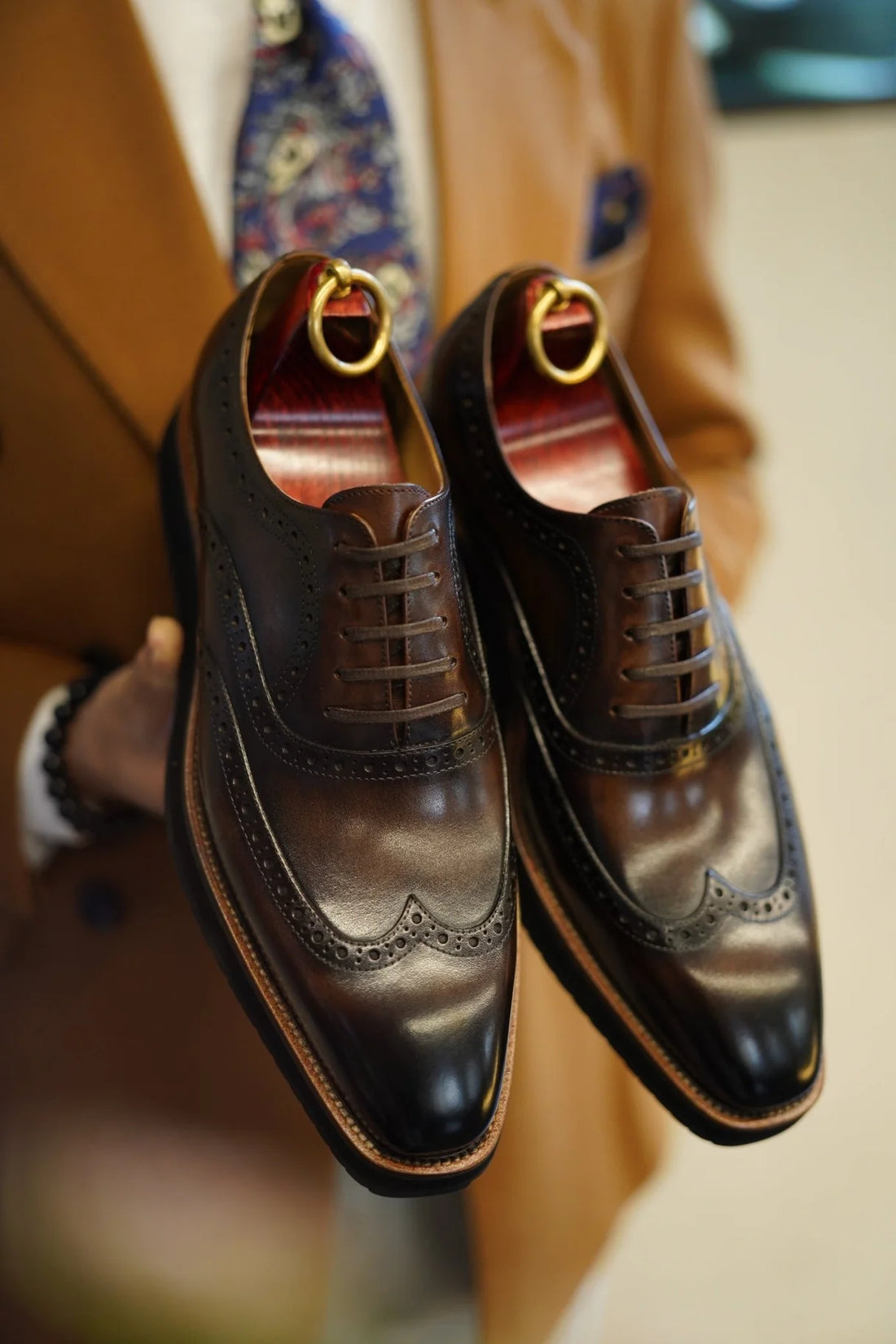 BROWN WINGTIP OXFORDS | LIGHTWEIGHT EVA SOLE