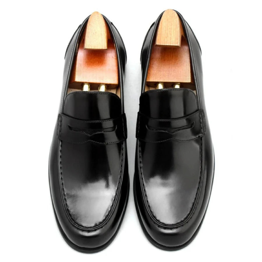 BLACK ROUND TOE LEATHER LOAFERS