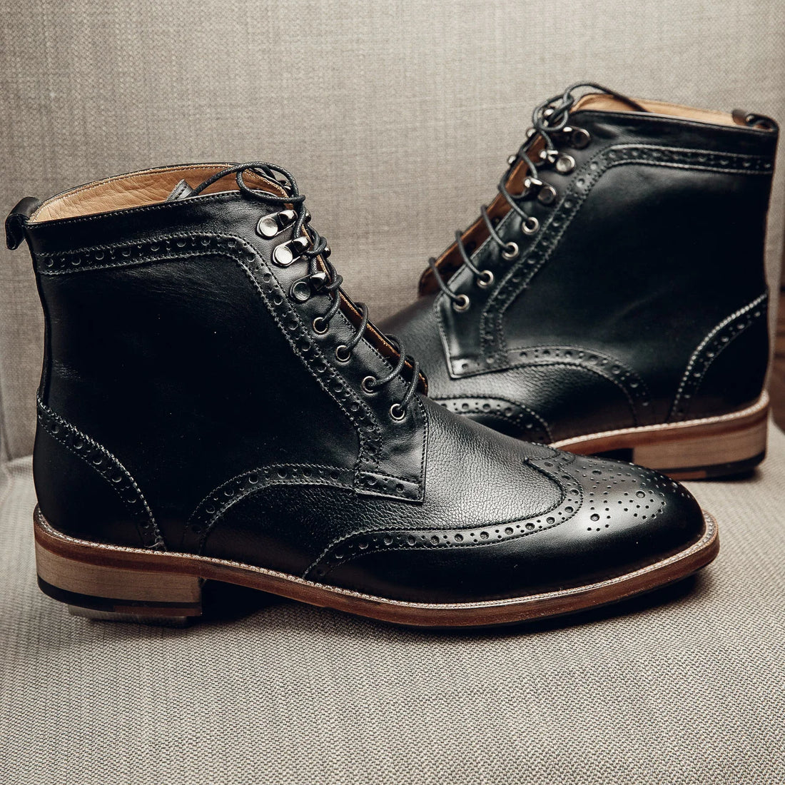 BLACK DERBY BROGUES | PATINA FINISH
