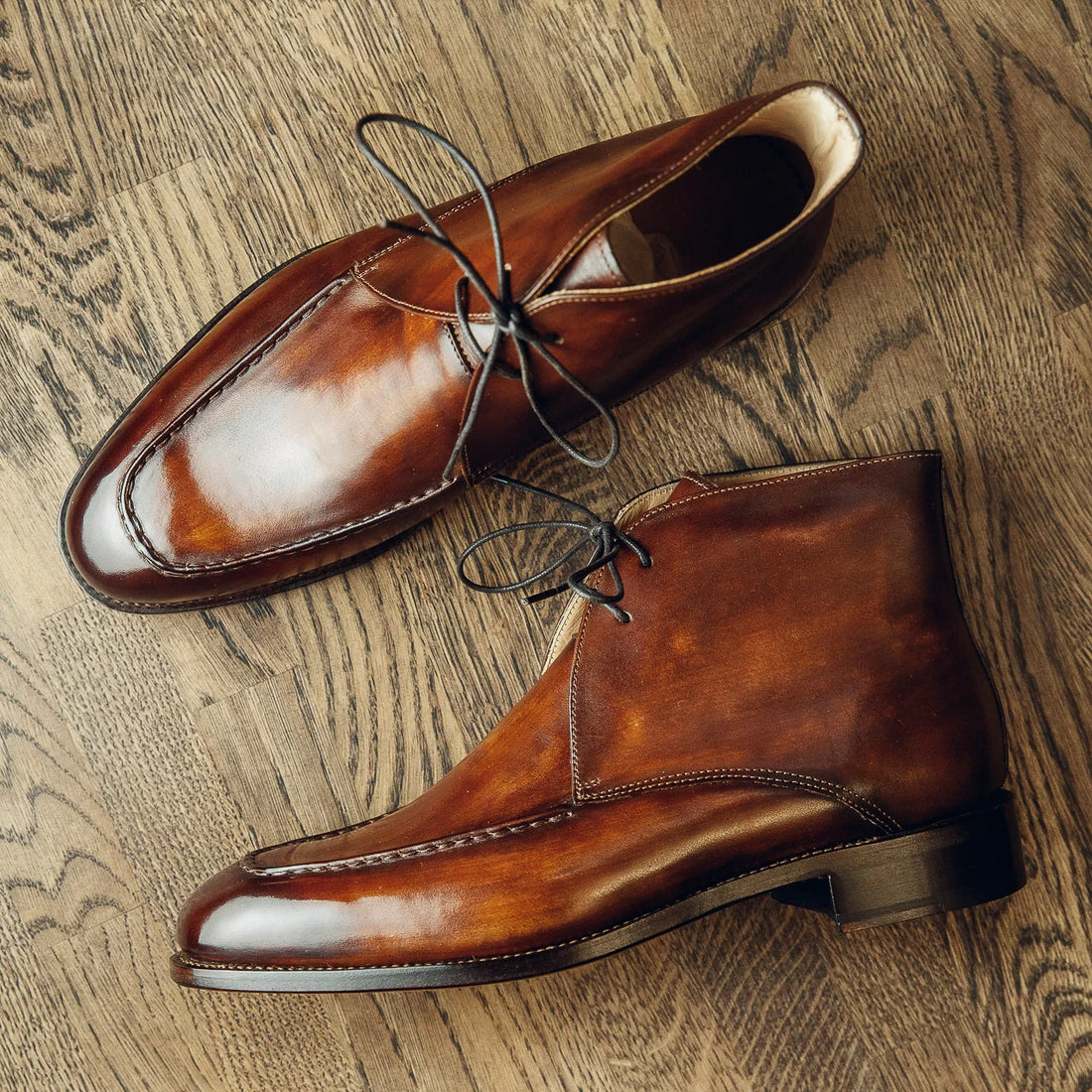 CHUKKA  BOOTS WITH SCREEN| PATINA FINISH