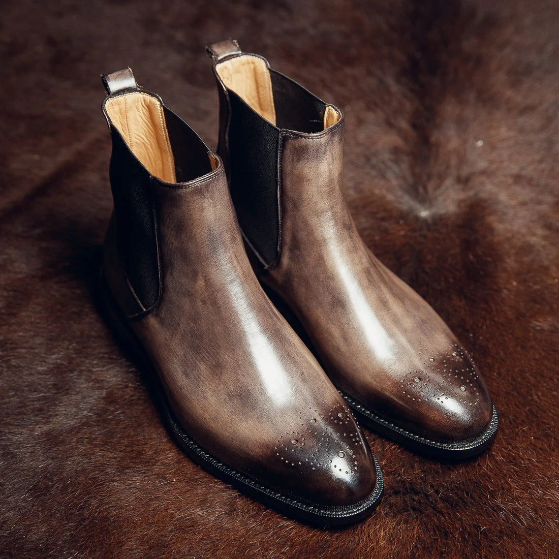 CHELSEA BOOTS OFF WHITE | PATINA FINISH