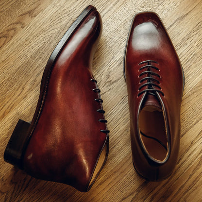 ONE-PIECE RED BOOTS| PATINA FINISH