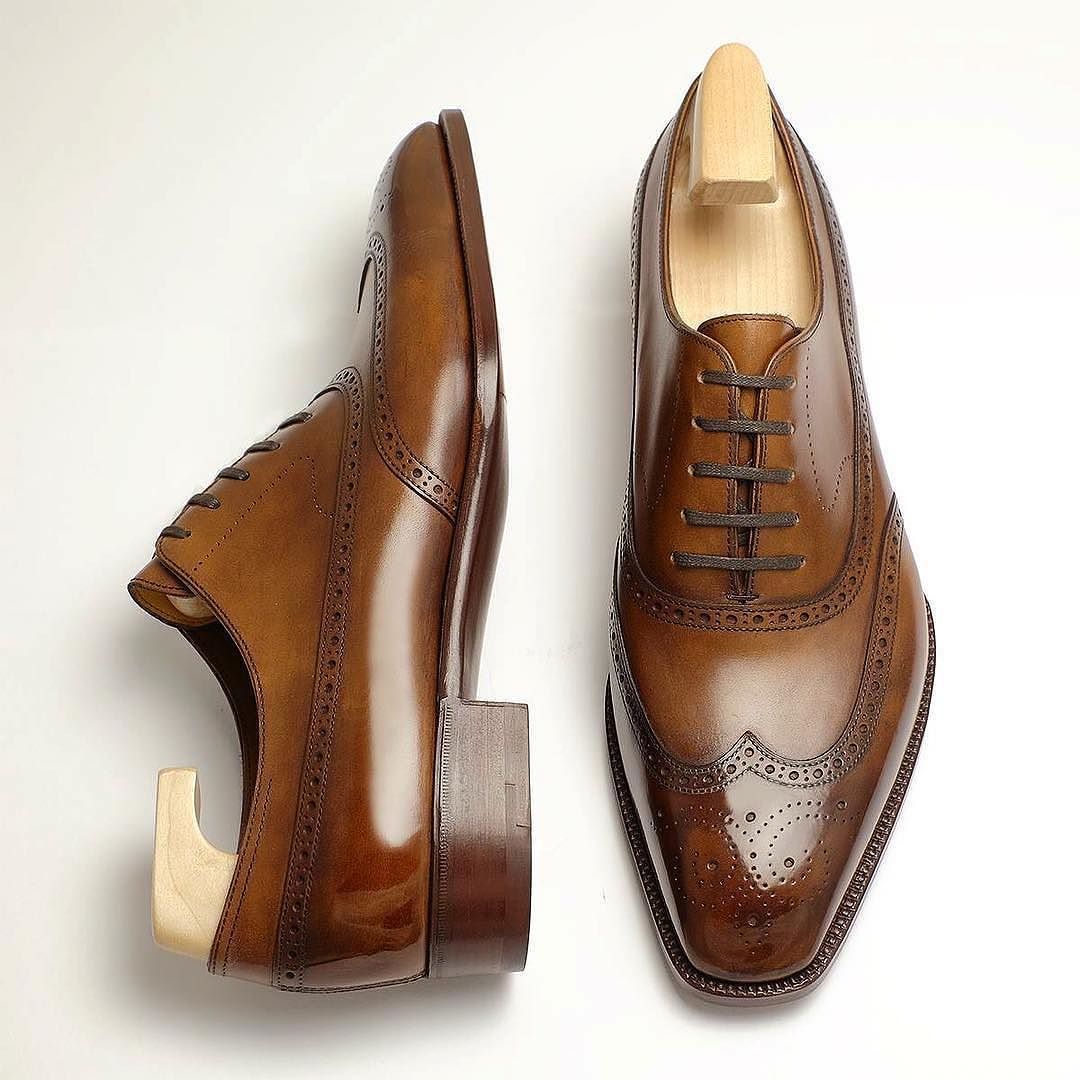 TAN LEATHER BRUGUE OXFORDS WITH FLAT LACES